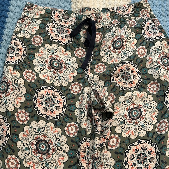 LOFT Green Floral Drawstring Pants - Size M - Picture 2 of 6